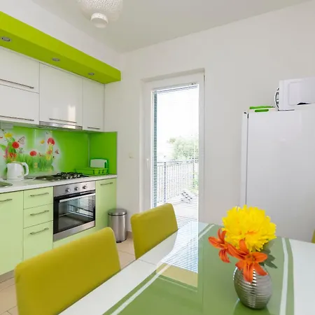 Apartament Rejo *