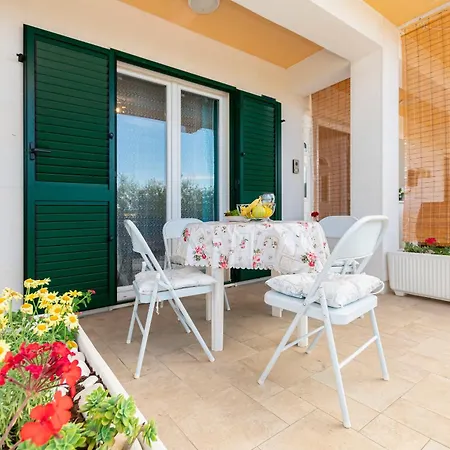 Rejo Apartament Dugi Rat